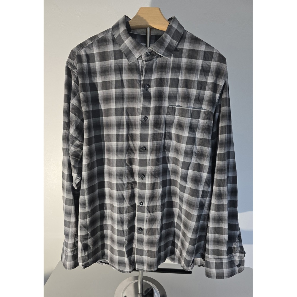 Tommy Bahama Men's Large Shirt Black And‎ White Plaid Long Sleeve -Item#69